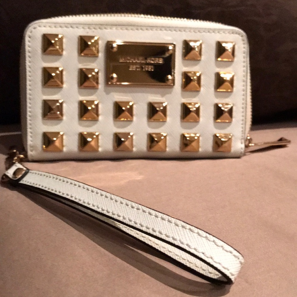 Michael Kors wristlet